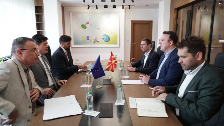 Nikoloski and Rokas discuss opportunities for new EU-backed capital projects in country 