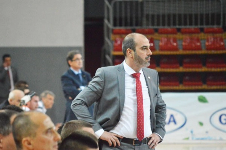 Skenderovski jep dorëheqje, Iseni trajner i ri i reprezentacionit të Maqedonisë në futsall