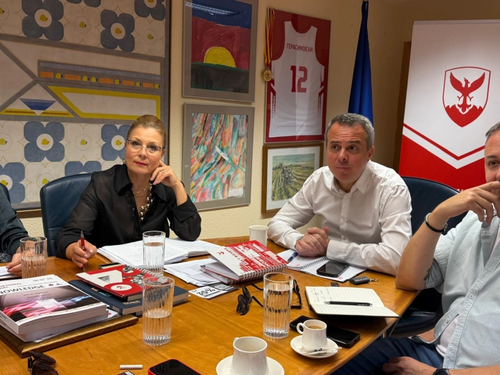 Герасимовски: Бесплатни униформи, ранци и прибор за учениците, во тек е целосна дезинфекција на училиштата во Центар