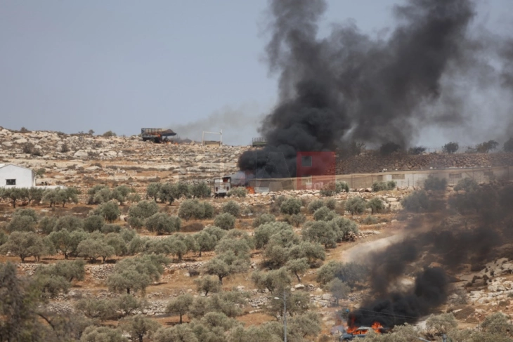 Акција на израелската војска во центарот на Рамала на Западниот Брег, повредени десетици Палестинци