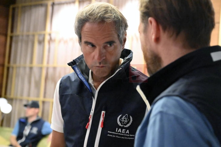 Grosi: Inspektorët e ANEB u kthyen në Iran për herë të parë që nga sulmet ndaj objekteve bërthamore