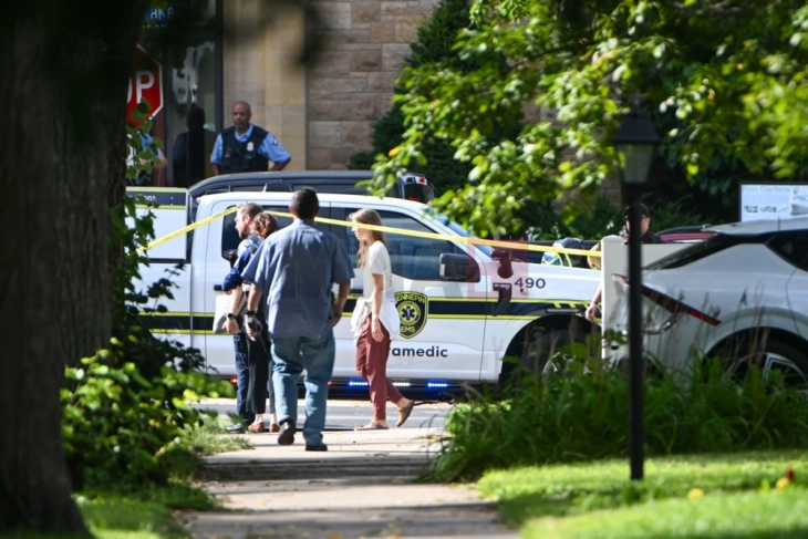 Пукање во католичко училиште во Минеаполис, тројца загинати, дваесет повредени