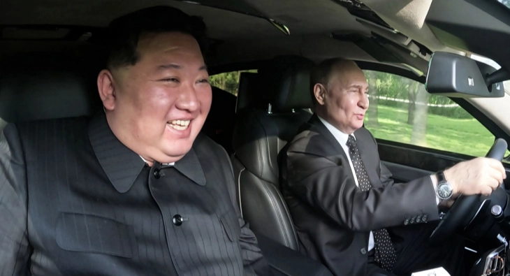 Путин и Ким Џонг-ун ќе присуствуваат на воената парада во Пекинг на 3 септември