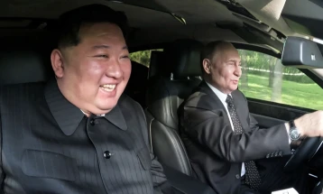 Путин и Ким Џонг-ун ќе присуствуваат на воената парада во Пекинг на 3 септември