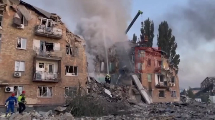 Kiev: Rusia qëlloi 598 dronë dhe 31 raketa gjatë natës në një sulm masiv ndaj Ukrainës