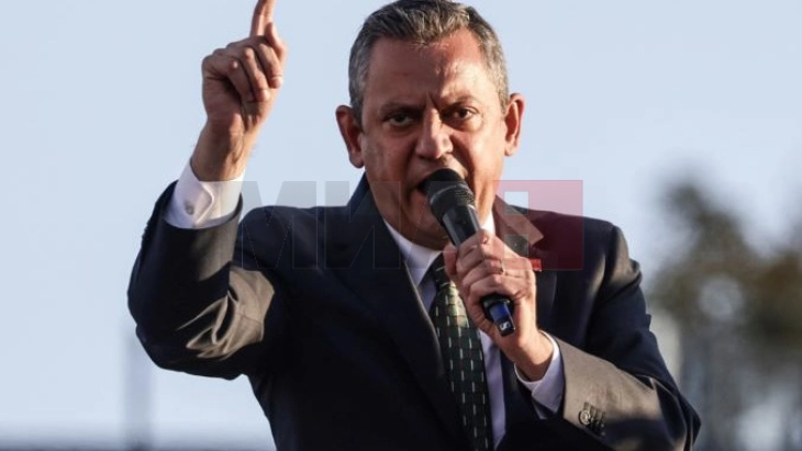 Отворена нова истрага против лидерот на главната турска опозициска партија, Озгур Озел