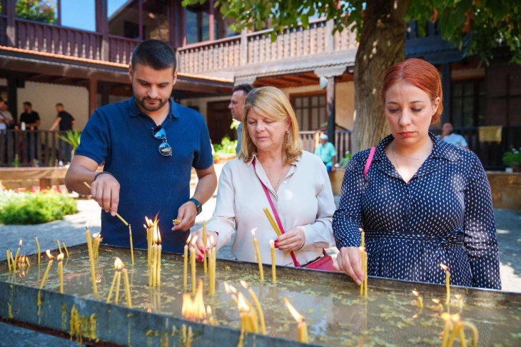 Шукова: Скопје е наш заеднички дом што ќе остане силен само ако се грижиме еден за друг