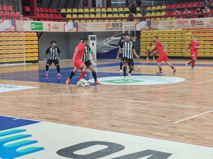 Квалификации ЛШ во футсал: Втора победа на Форца