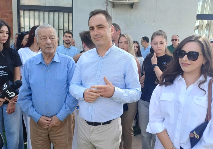 Висар Адеми поднесе кандидатура за градоначалник на општина Гостивар