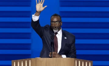 Chicago mayor to Trump: We don't want tanks on our streets