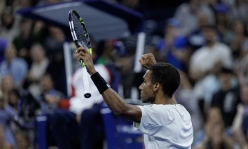 Felix Auger-Aliassime upsets Alexander Zverev in shock US Open win