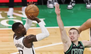 Евробаскет: Расистички навреди од литвански навивачи кон Шредер