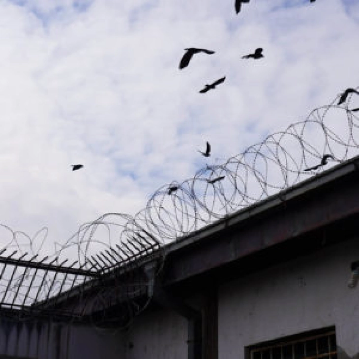 Vdes një i burgosur në burgun e Shkupit