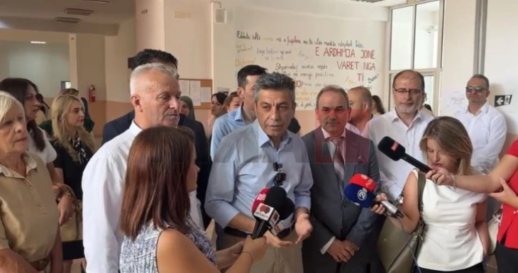 Меџити: Нашата посветеност на образованието е секојдневен приоритет, вложуваме во квалитетно образование