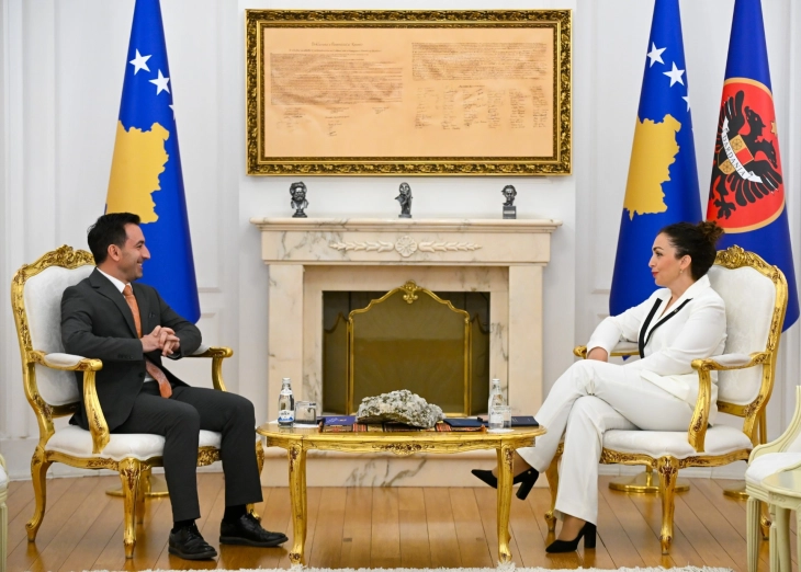 Presidentja Osmani priti kryetarin e Kuvendit, Dimal Basha