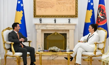 Presidentja Osmani priti kryetarin e Kuvendit, Dimal Basha