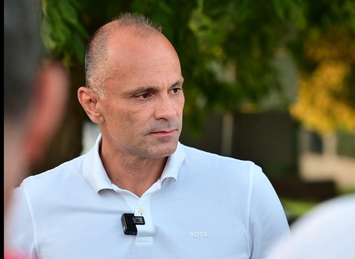 Филипче: Ги штитиме лозарите, Владата да го изгласа законот за дополнителни три денари по килограм грозје