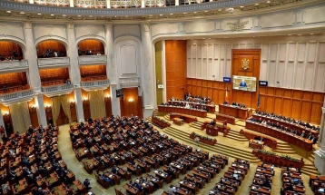 Крајнодесничарски партии во Романија поднесоа четири предлози за недоверба против владата на Болозан