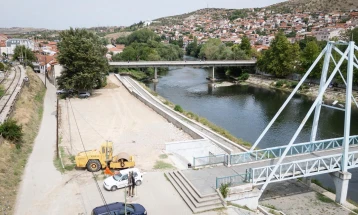 Се гради нов паркинг кај новоизградениот кеј на Вардар во Велес