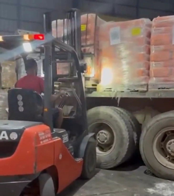 Mbi një mijë tonë ndihma humanitare nga Qiproja mbërritën në Gazë