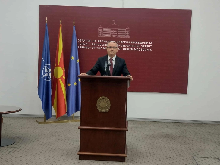 Rexhepi: Mbledhja e Komisionit për Mbikëqyrje mbi punën e ASK dhe AZ nuk ishte shtyrë, por anuluar, do të veproj sipas Rregullores