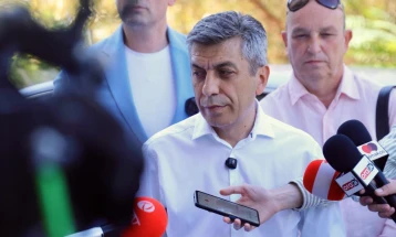 Меџити потпиша Меморандум за субвенционирање 200 електрични возила за таксисти, дел од заложби за почист, потивок и поефикасен урбан транспорт