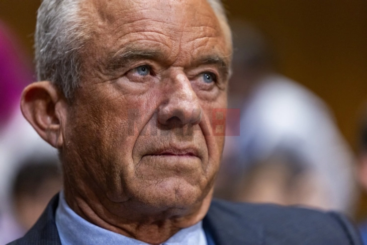 Семејството Кенеди го повика Роберт Ф. Кенеди Помладиот да поднесе оставка