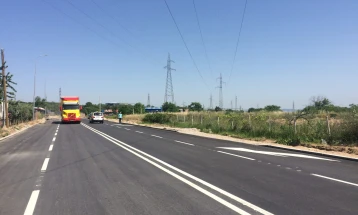 Во прекин сообраќајот за тешки товарни возила на магистралниот пат Маврово-Дебар