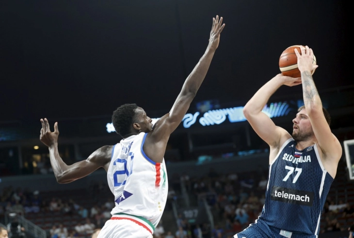 Евробаскет 2025: Дончиќ ја однесе Словенија во четвртфиналето