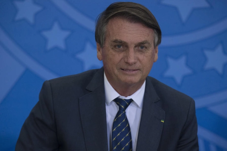 Болсонаро бара ослободување од домашен притвор поради операција