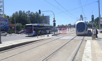 Метрото, трамваите и неколку автобуски линии во Атина секоја сабота ќе сообраќаат 24 часа