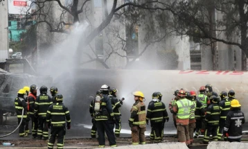 Тројца загинати во експлозија на цистерна за гориво во Мексико Сити