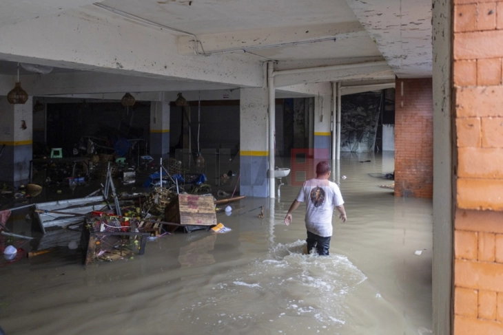 Поплави на Бали и Флорес: најмалку 18 загинати, шестмина исчезнати