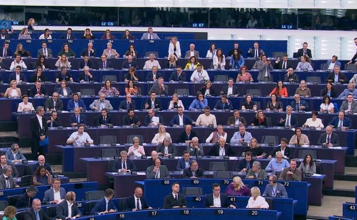 Европарламентот одби да му оддаде почит на Чарли Кирк со едноминутен молк  