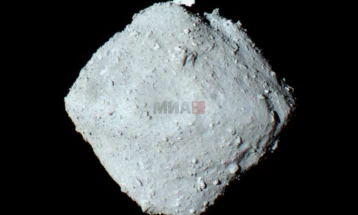 Истражување: Астероидот Рјугу содржел повеќе вода отколку што научниците сметаа дека е можно