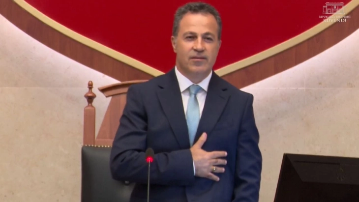 Нико Пелеши избран за претседател на новиот албански парламент