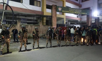 Ситуацијата во Непал се смирува по назначувањето на новата премиерка