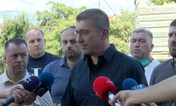 Mickoski: Ajo që po ndodh është rezultat i qendrave të fuqisë brenda dhe jashtë vendit që duan që kjo qeveri të mos ketë sukses, por ne do të fitojmë