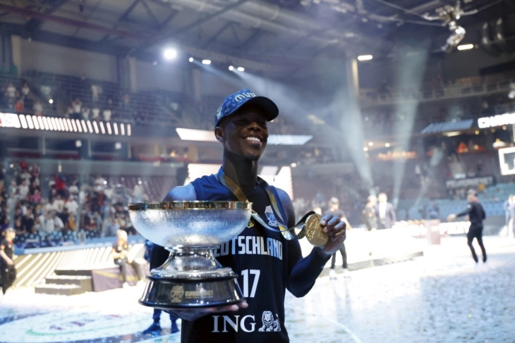 Schröder the key as Germany beat Turkey 88-83 for EuroBasket title