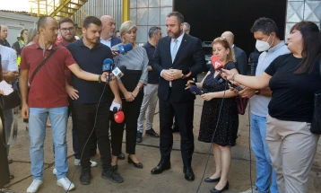 Toshkovski: Some 200 people live in Vardarishte landfill, problem cannot be solved overnight