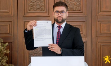 Манасиевски: Од левичарска и работничка партија како што се претставуваа, Апасиев ја претвори Левица во елитистичка партија која гази врз народот