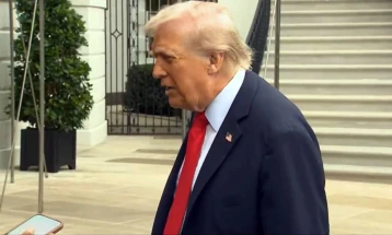 Трамп: Ја сакам Украина, но земјата е во сериозна неволја