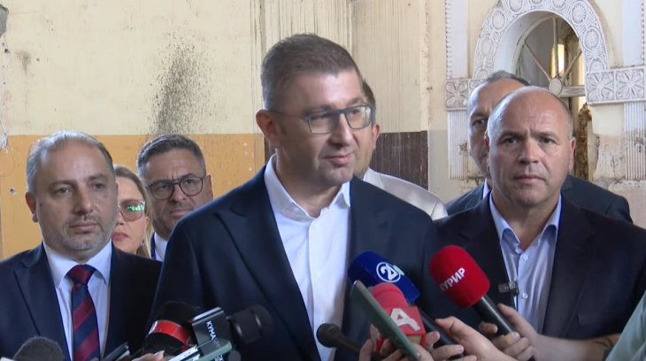 Изјава на премиерот Мицкоски по посетата на спортскиот комплекс „Соколана“ во Куманово (во живо)