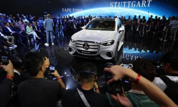 Мерцедес го претстави новиот електричен ГЛЦ