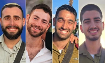 Најмалку 48 Палестинци и четворица израелски војници денеска се убиени во Газа