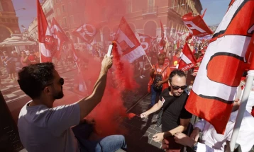 Mass protests against austerity draw hundreds of thousands in France