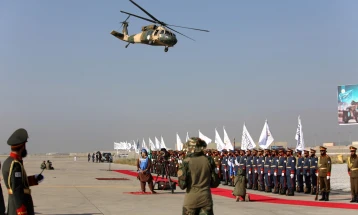 Trampi dëshiron ta kthejë kontrollin ndaj bazës ajrore Bagram në Afganistan