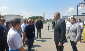 Мицкоски на поставување камен-темелник за Дом за стари лица во Зрновци