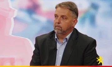 Лукровски: Пожарите во Вардариште и Трубарево се премногу коинцидентни, ќе ги решиме дивите депонии во Карпош 