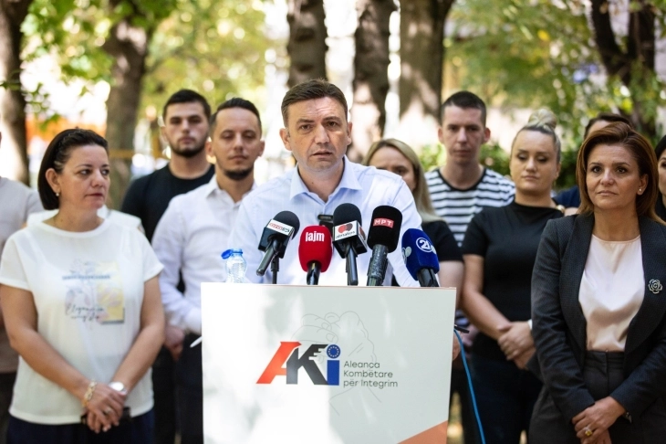 Османи: Понудата на власта за избори -  јавно едно, приватно друго, но нашиот одговор останува ист